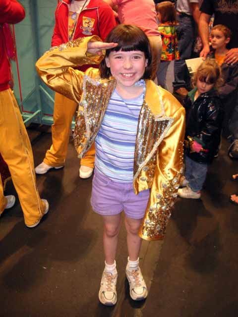 Sam circus.jpg (36668 bytes)